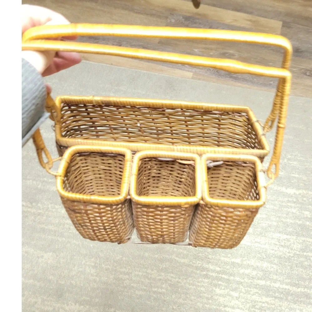 Woven Wicker Utensil Caddy Rattan Desk Organizer with Handle Brown 4-Section